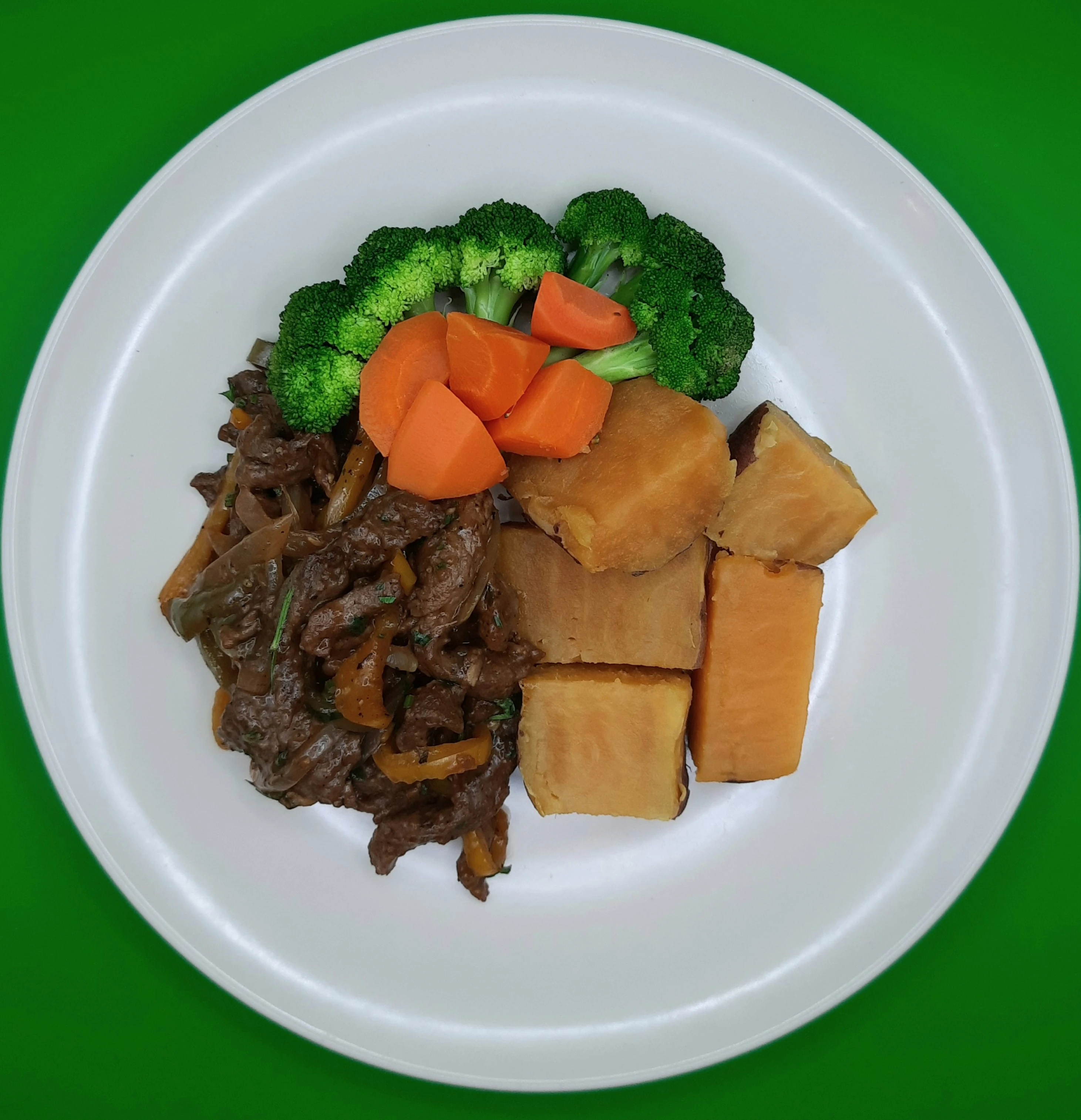 Pepper beef with sweet potato