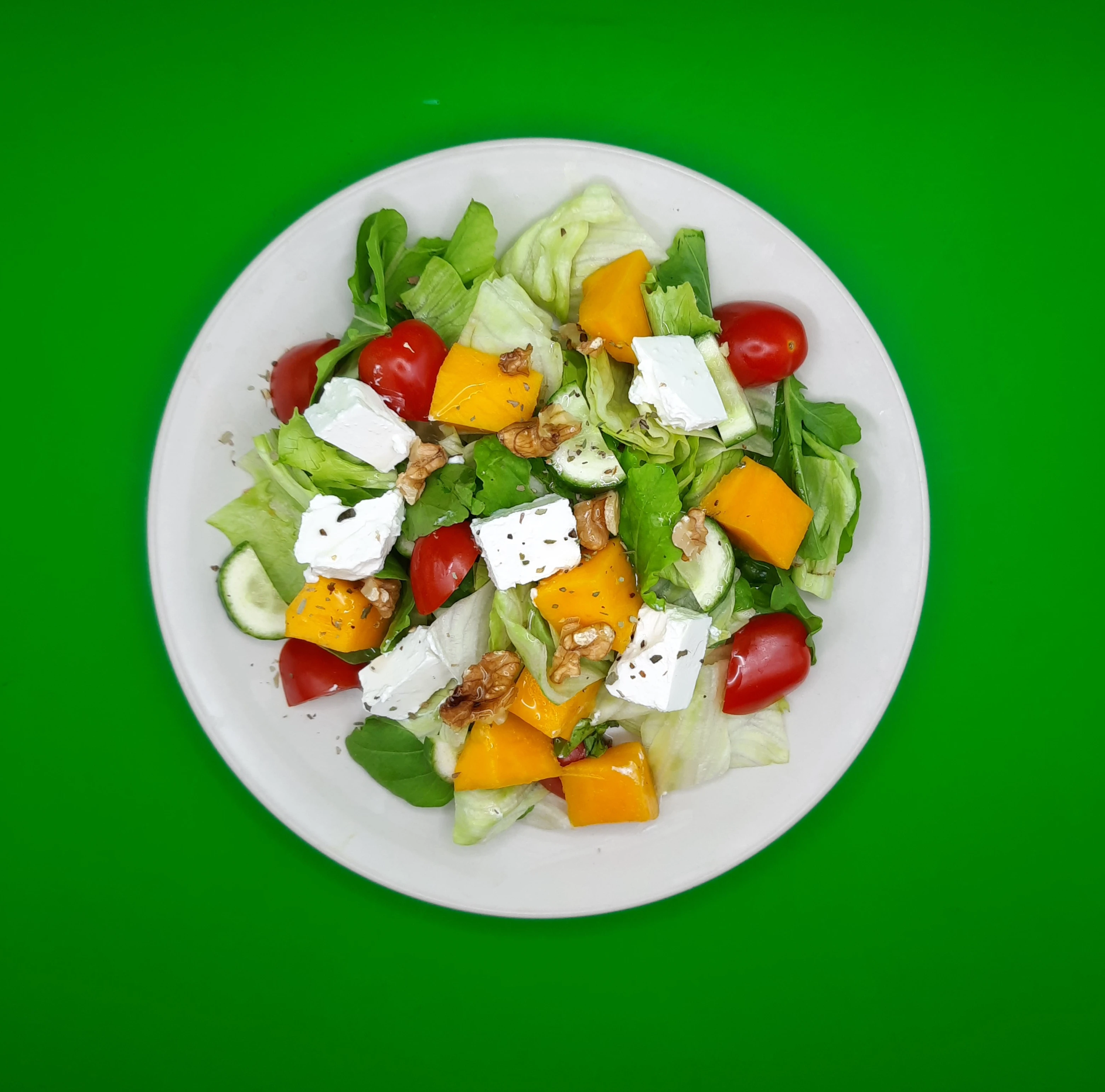 Mango feta salad